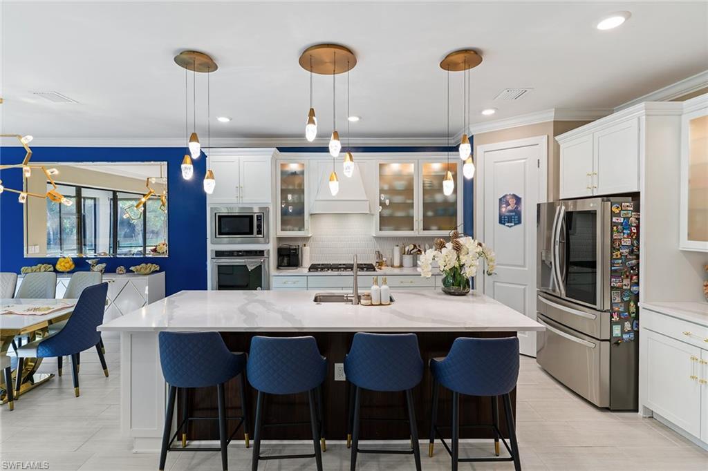 VENTANA POINTE - Residential