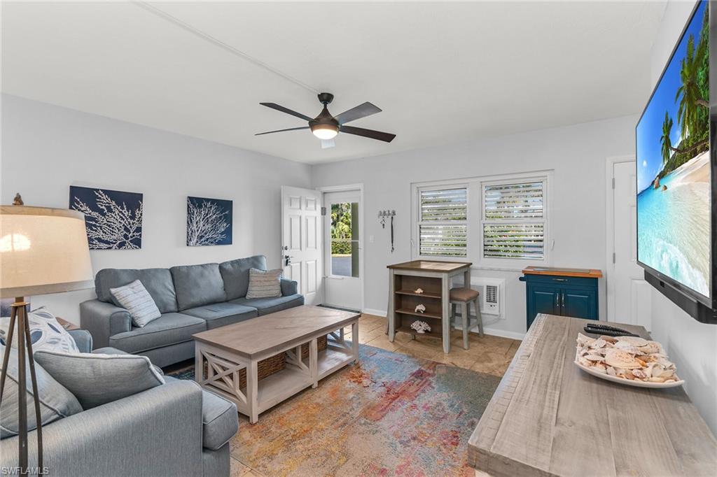 SOUTHWINDS APTS OF MARCO ISLAND - Residential