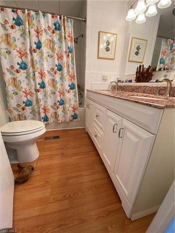 CARRIAGE VILLAGE - Residential