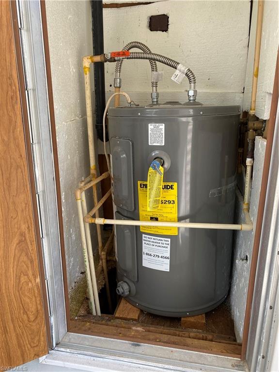 CARRIAGE VILLAGE - Residential