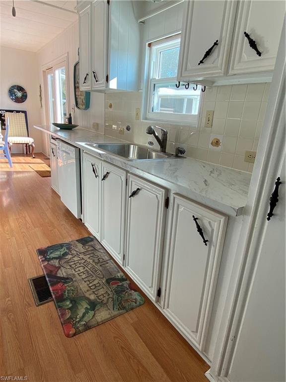 CARRIAGE VILLAGE - Residential