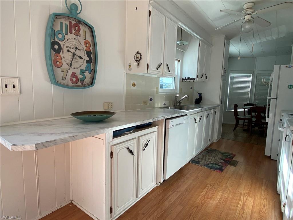 CARRIAGE VILLAGE - Residential