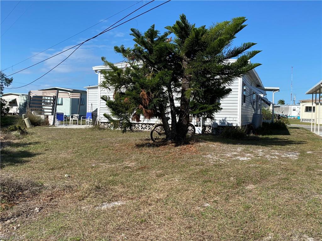 CARRIAGE VILLAGE - Residential