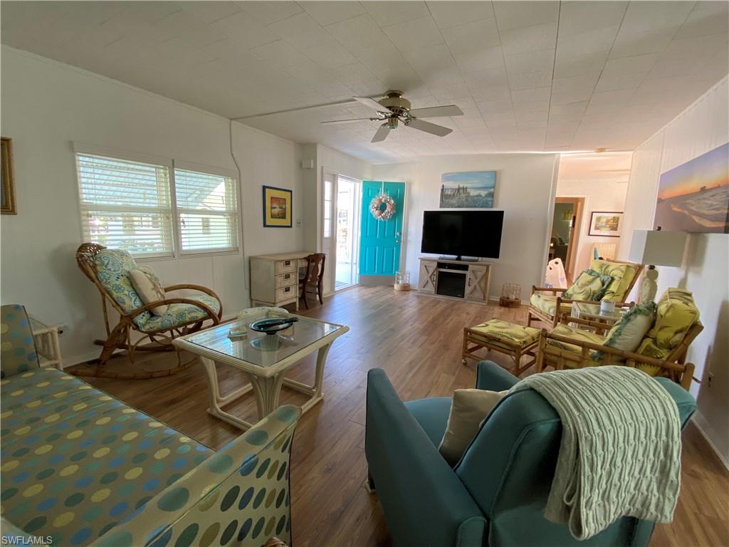 CARRIAGE VILLAGE - Residential