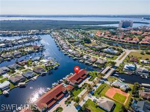 CAPSTAN CONDO - Residential