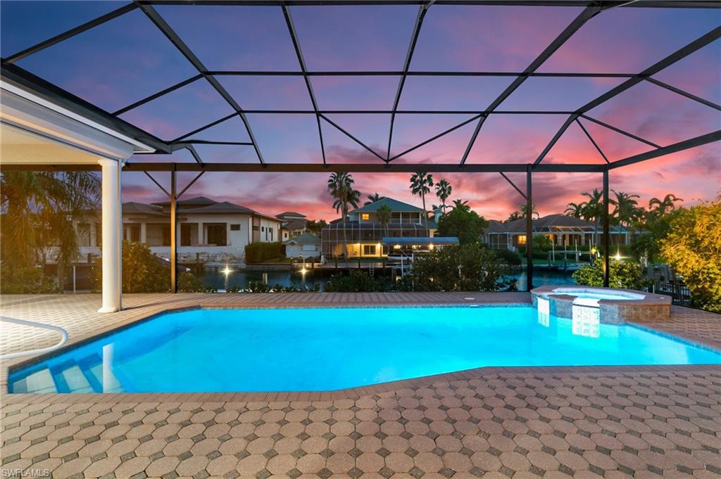 ESTATES - Residential