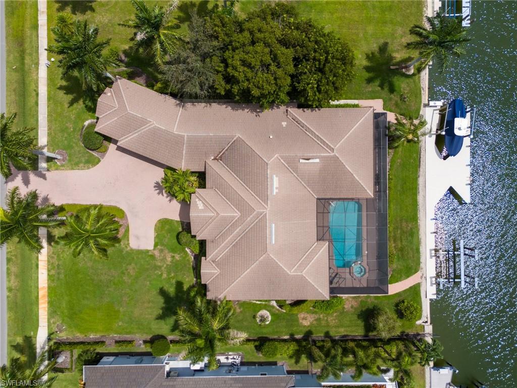 ESTATES - Residential