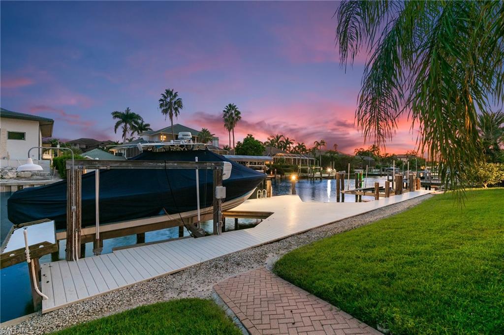 ESTATES - Residential