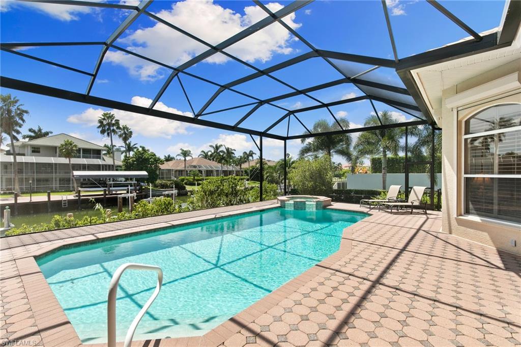 ESTATES - Residential