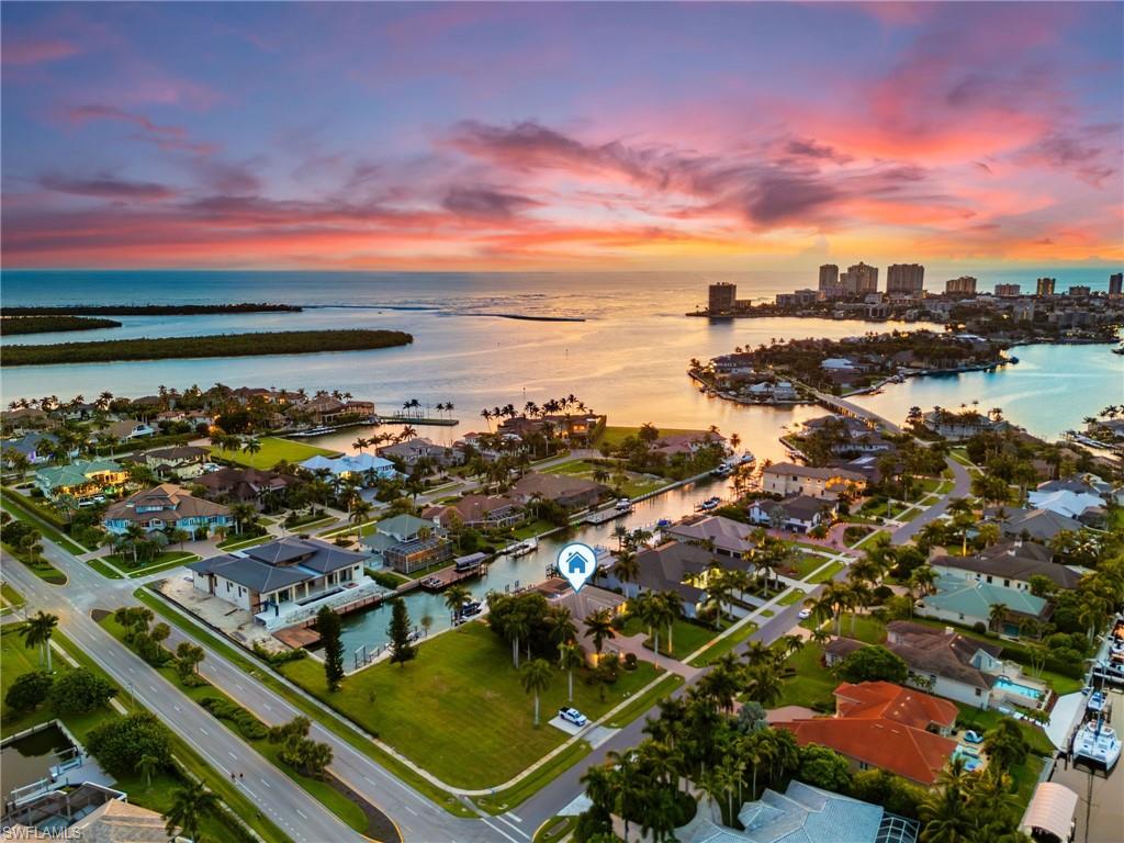 ESTATES - Residential