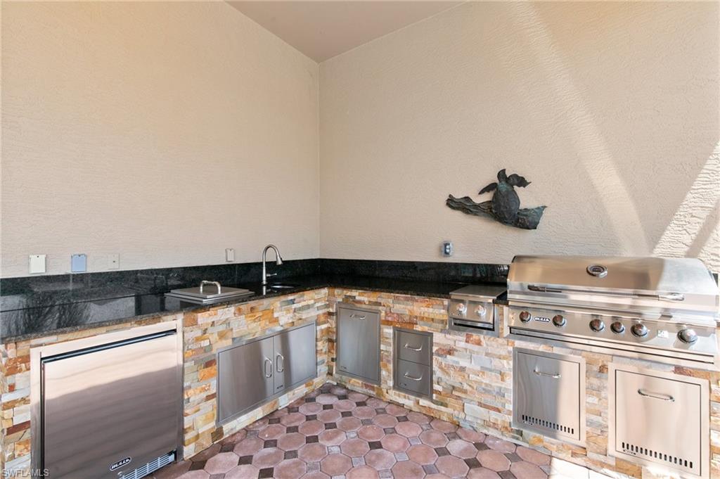 ESTATES - Residential