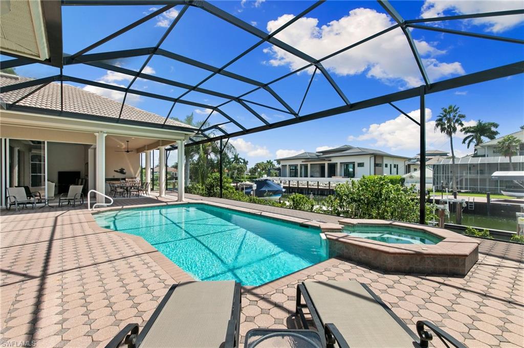 ESTATES - Residential