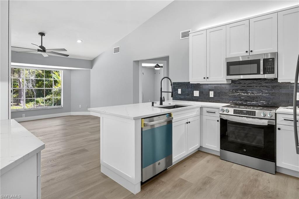 6035 Painted Leaf LN