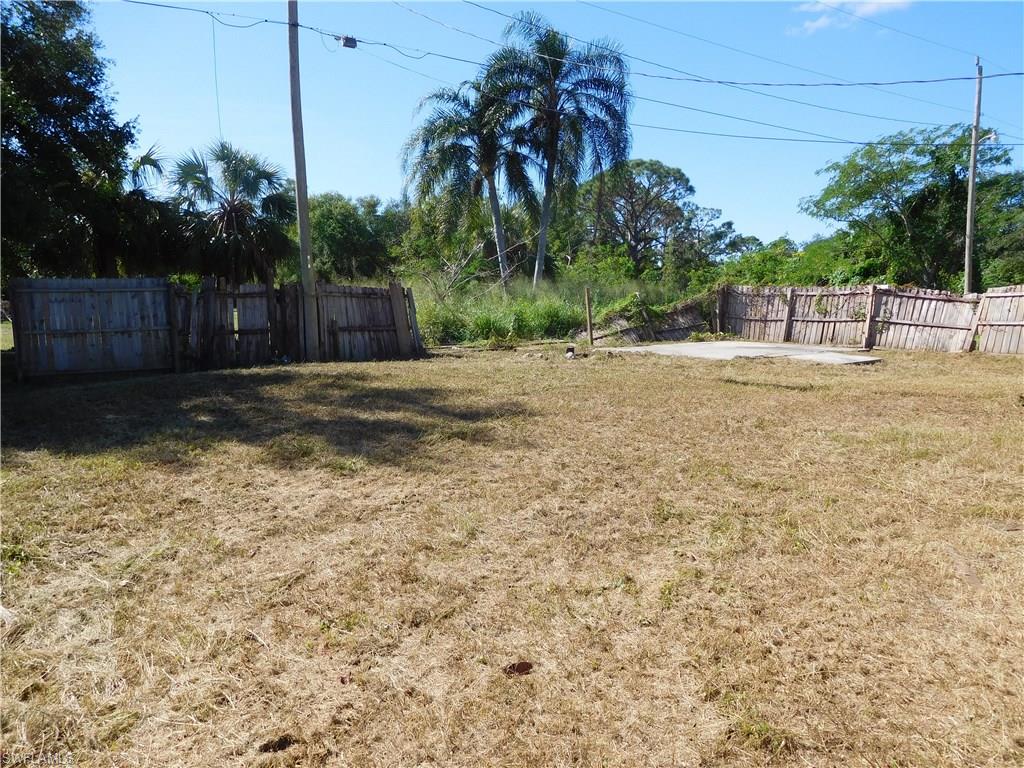 TAMIAMI ESTATES - Residential