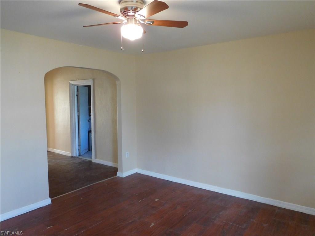 TAMIAMI ESTATES - Residential