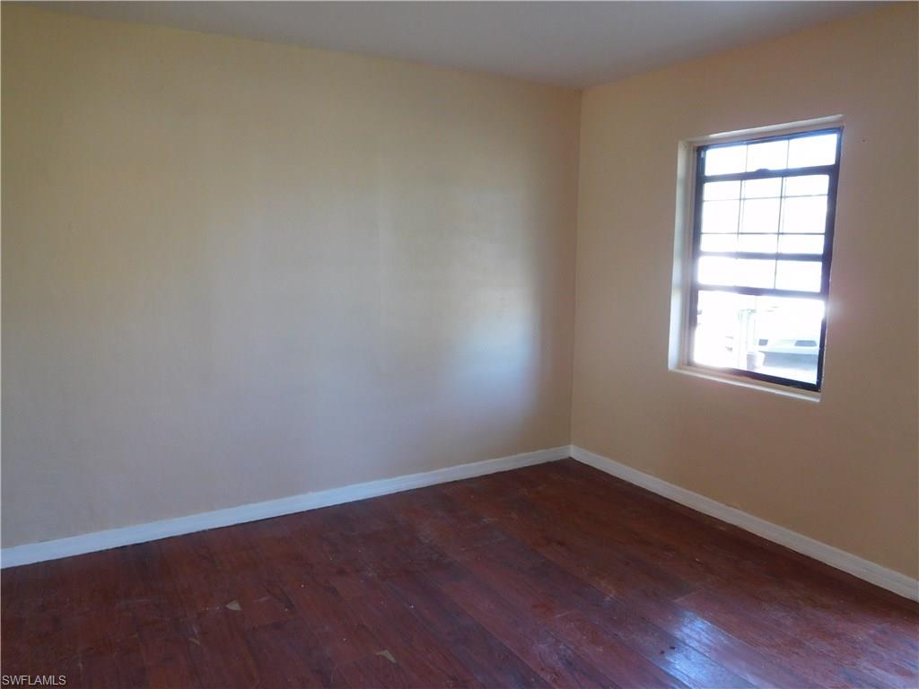 TAMIAMI ESTATES - Residential