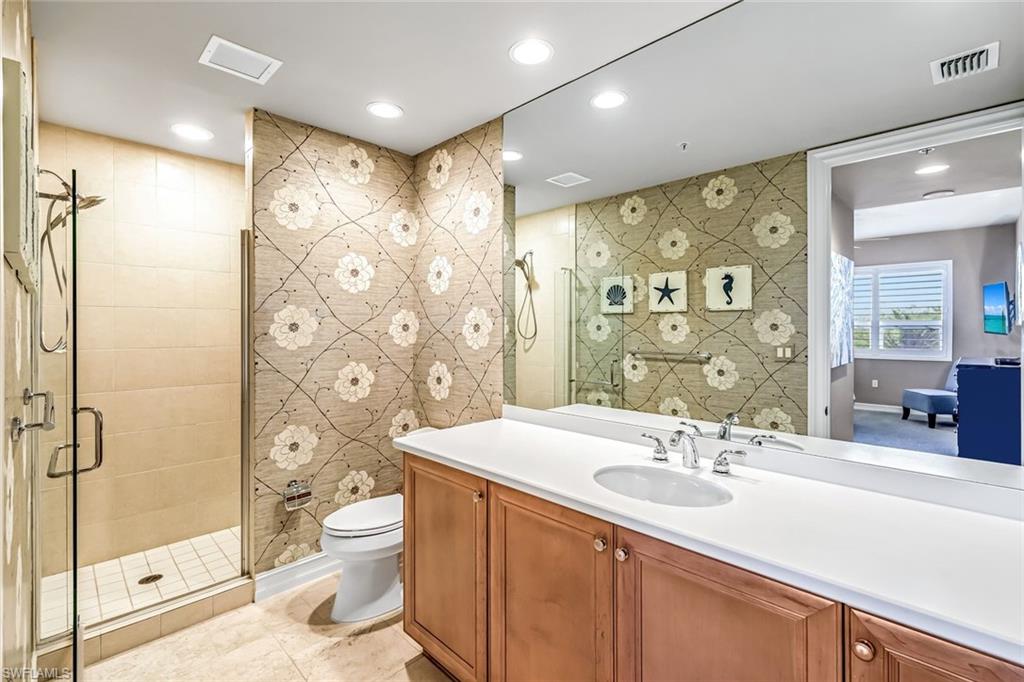 ESPERIA SOUTH - Residential