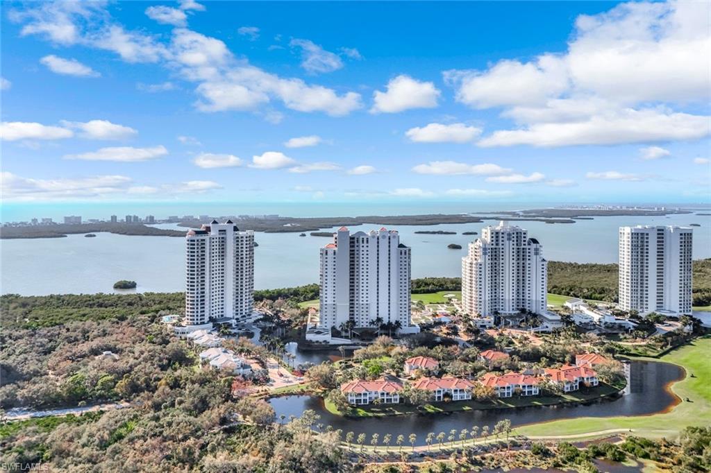 ESPERIA SOUTH - Residential