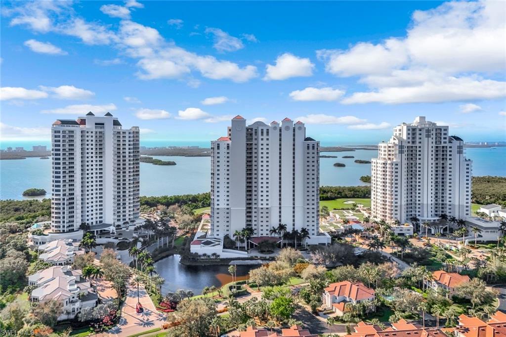 ESPERIA SOUTH - Residential