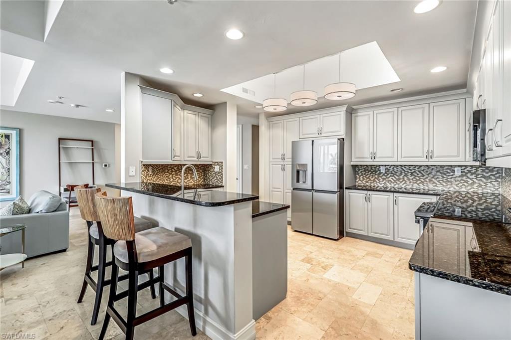 ESPERIA SOUTH - Residential