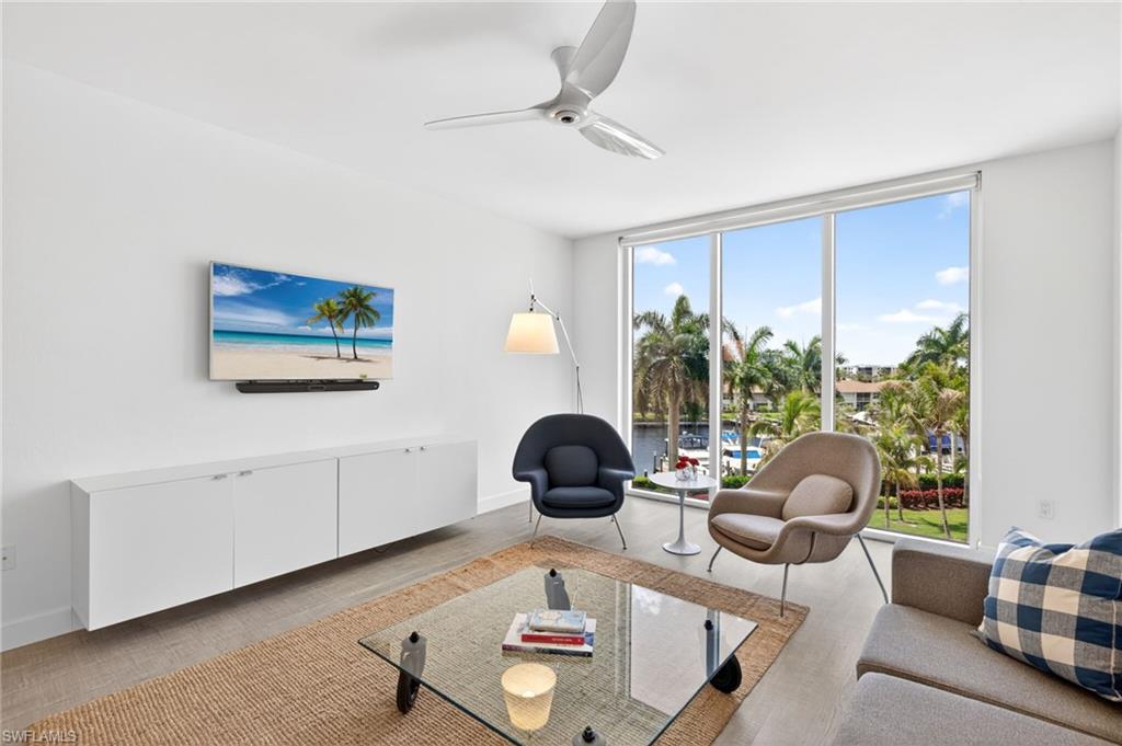 NORTH STAR YACHT CLUB - Residential