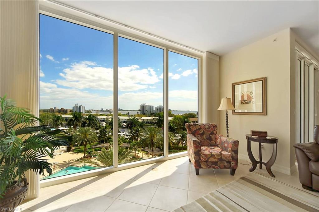 NORTH STAR YACHT CLUB - Residential