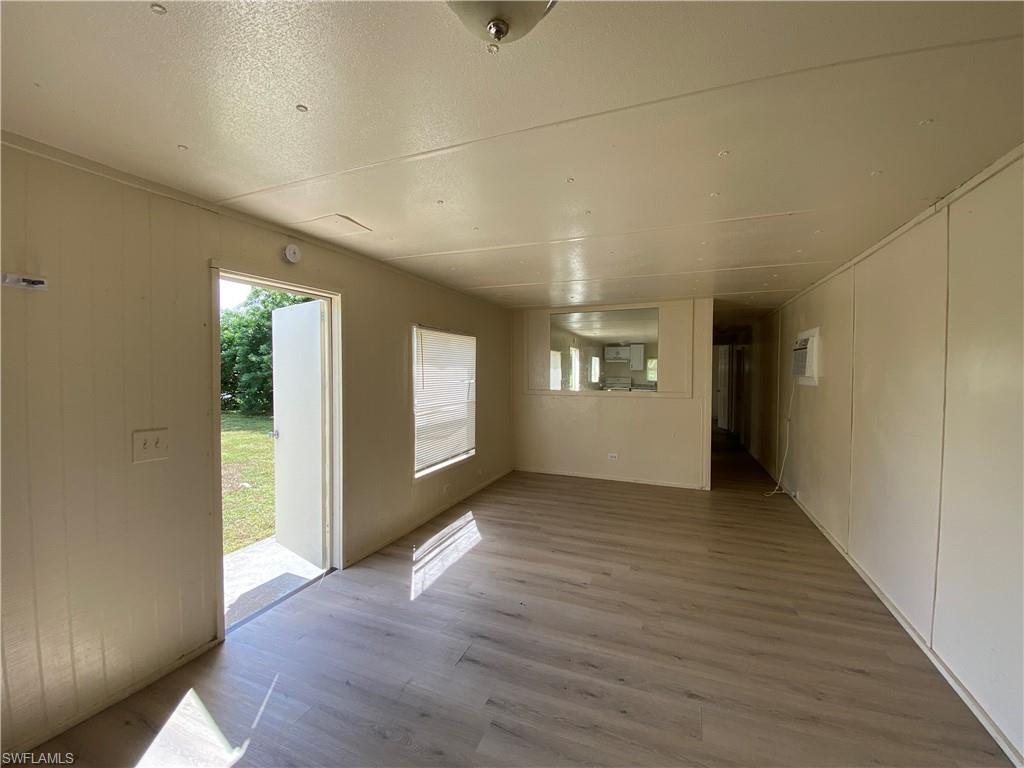 SUNCOAST ESTATES UNREC - Residential Lease