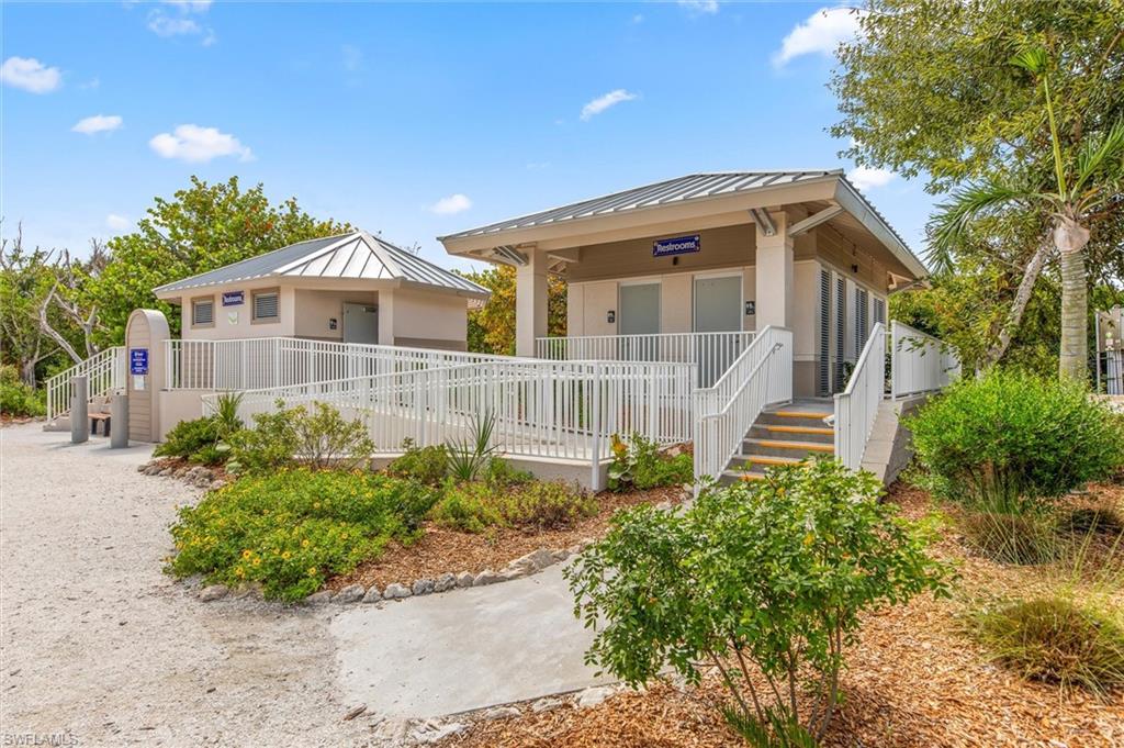 SANIBEL BAYOUS - Residential
