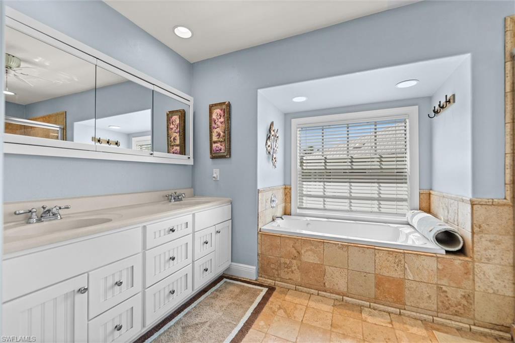 SANIBEL BAYOUS - Residential