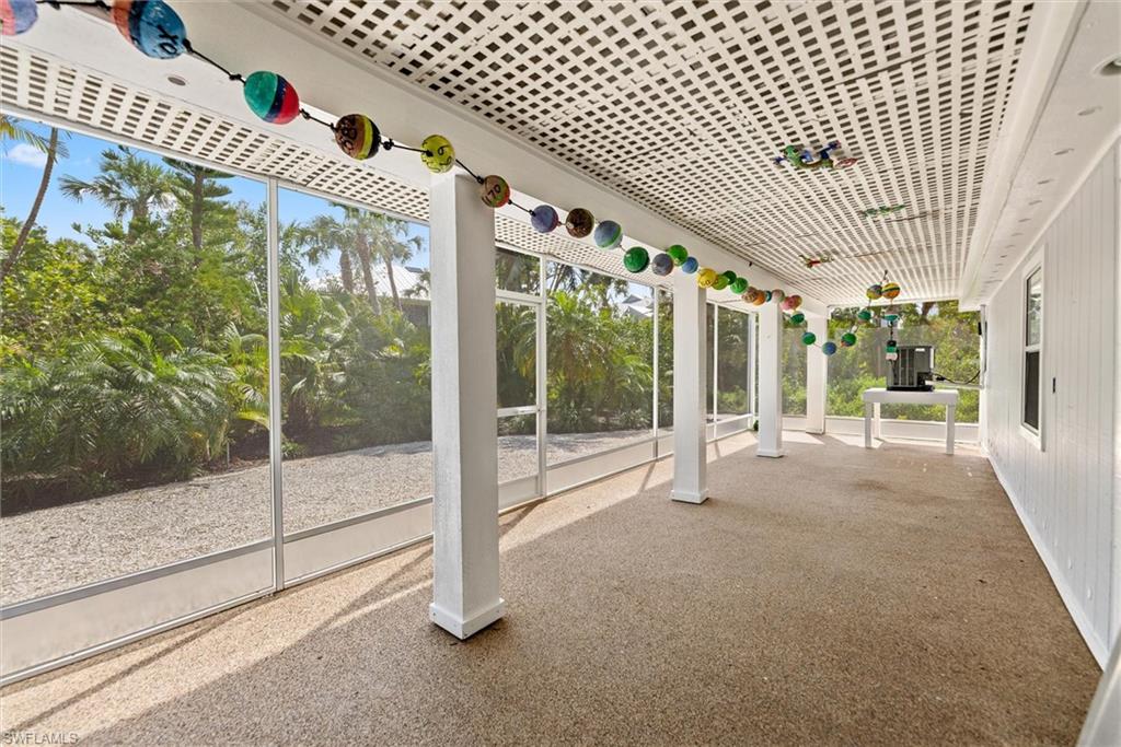 SANIBEL BAYOUS - Residential