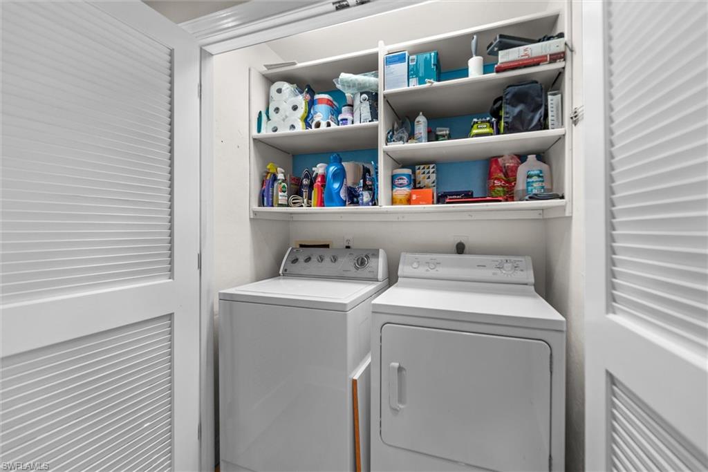 SANIBEL BAYOUS - Residential