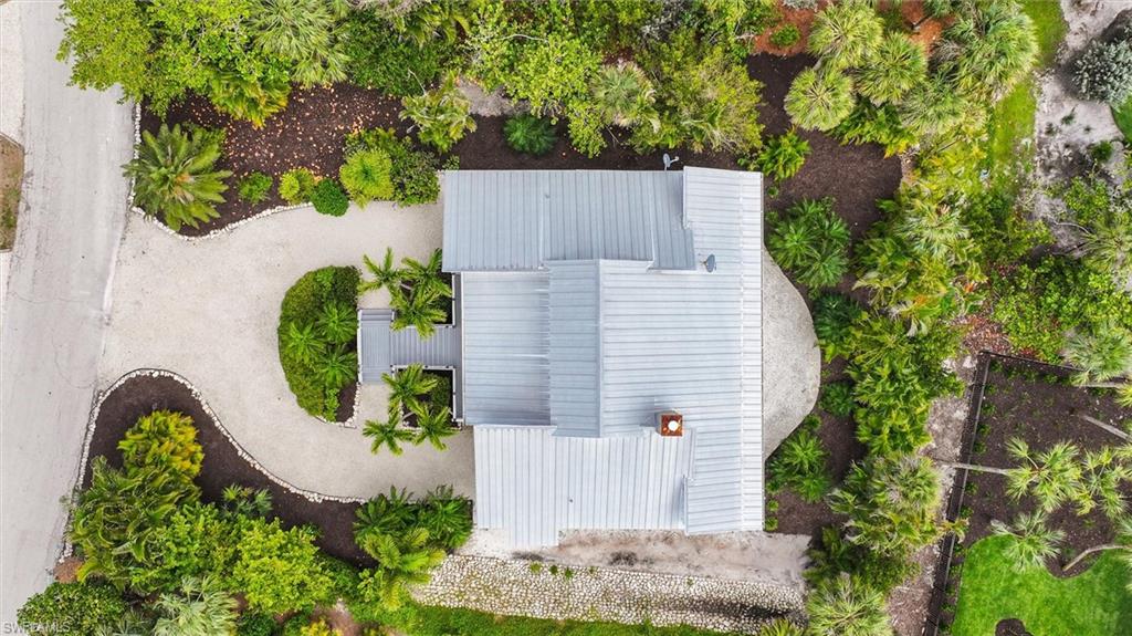 SANIBEL BAYOUS - Residential