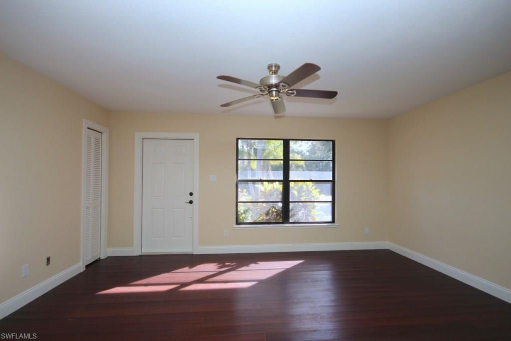 SAN CARLOS PARK - Residential