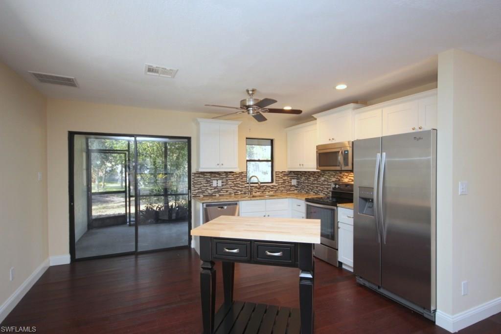 SAN CARLOS PARK - Residential