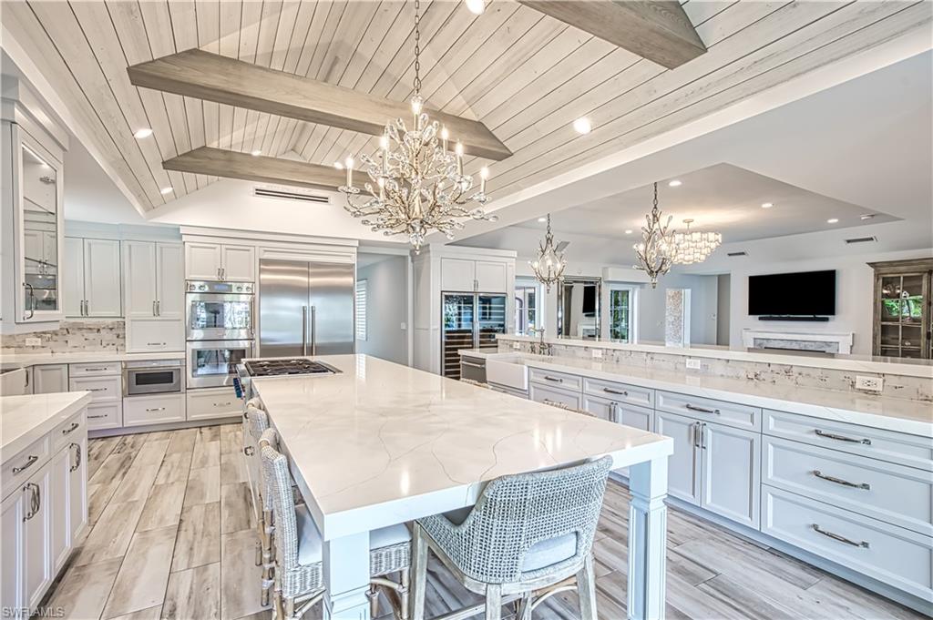 958 Spyglass LN