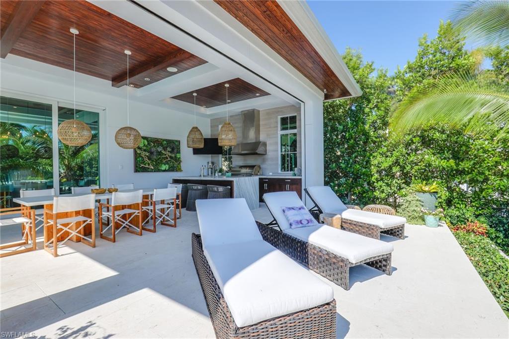 AQUALANE SHORES - Residential