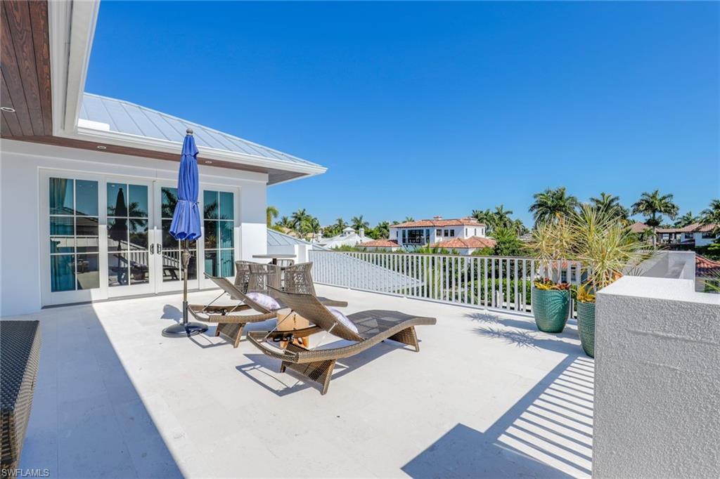 AQUALANE SHORES - Residential