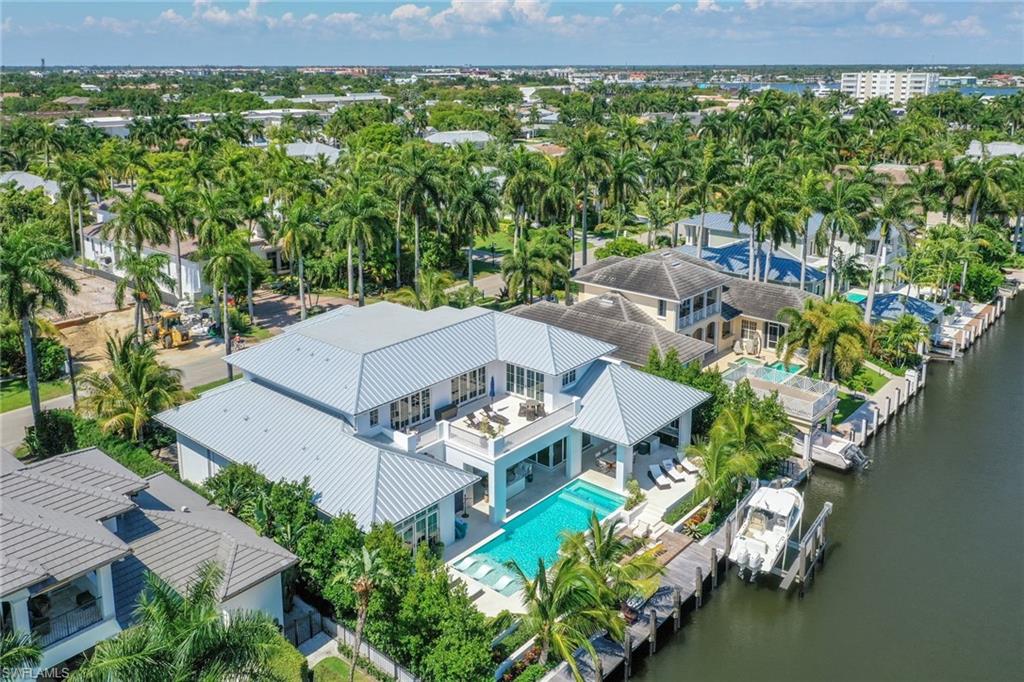 AQUALANE SHORES - Residential