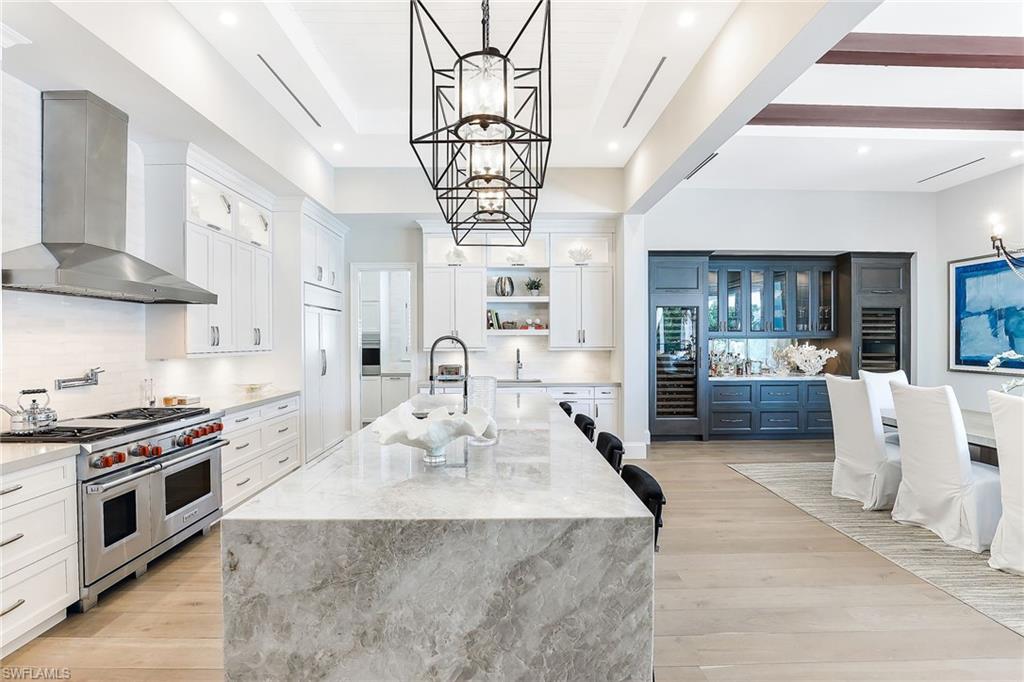 AQUALANE SHORES - Residential