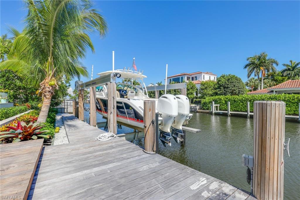 AQUALANE SHORES - Residential