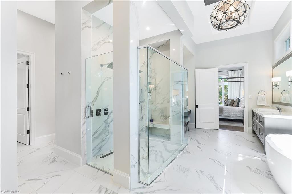 AQUALANE SHORES - Residential