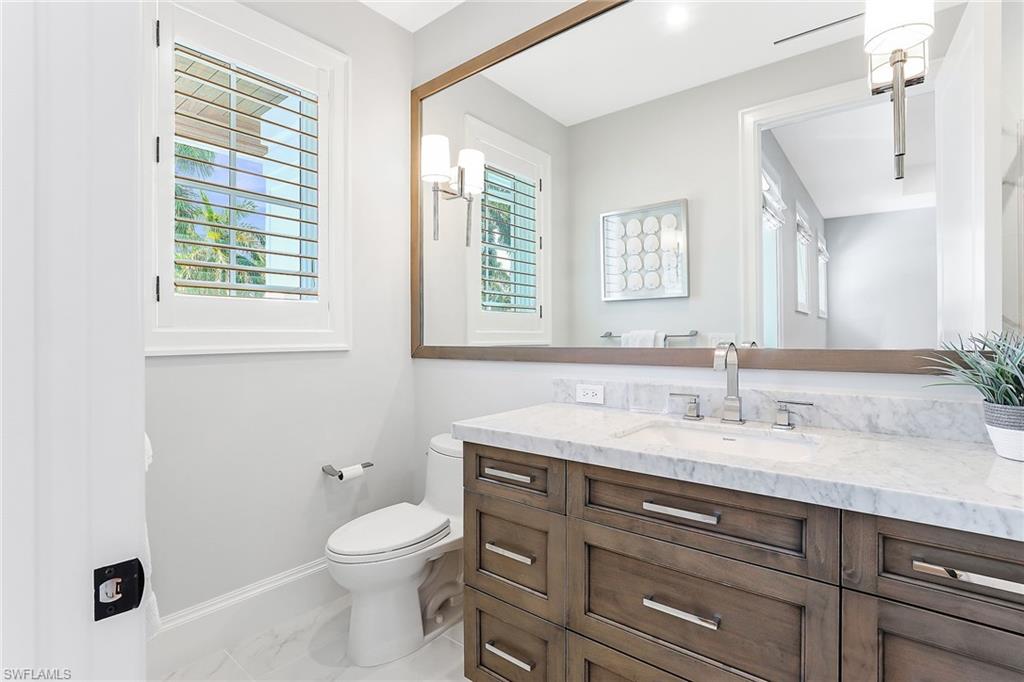 AQUALANE SHORES - Residential