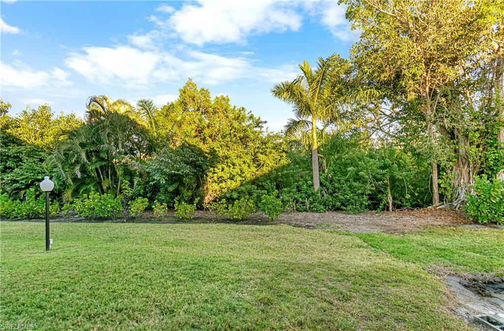 CLUB AT CRYSTAL LAKE CONDOMINIUM - Residential