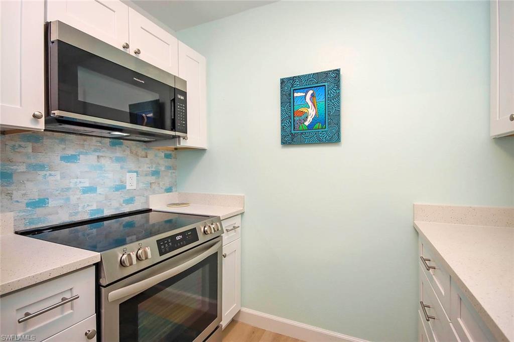 CAPTAINS WALK - Residential