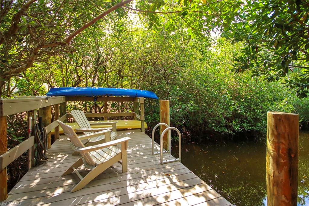 CAPTAINS WALK - Residential