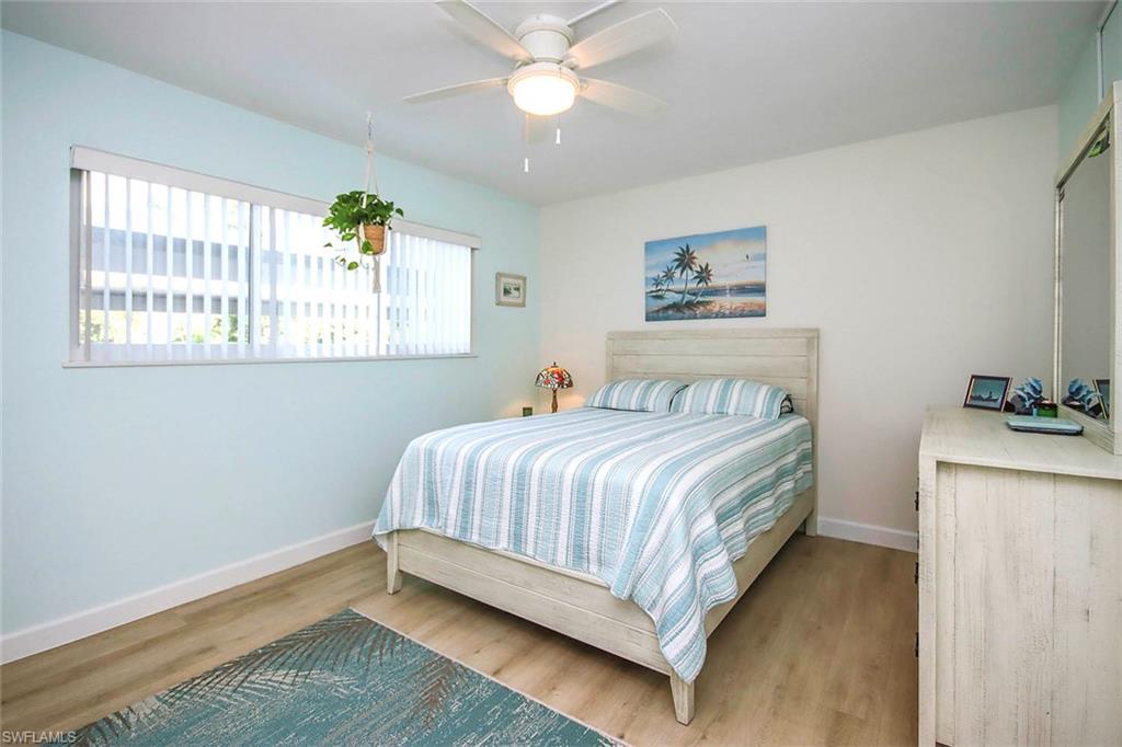 CAPTAINS WALK - Residential