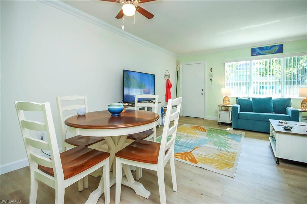 CAPTAINS WALK - Residential