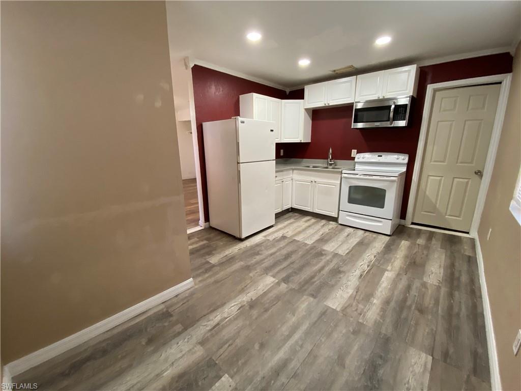 PALMONA PARK - Residential Lease