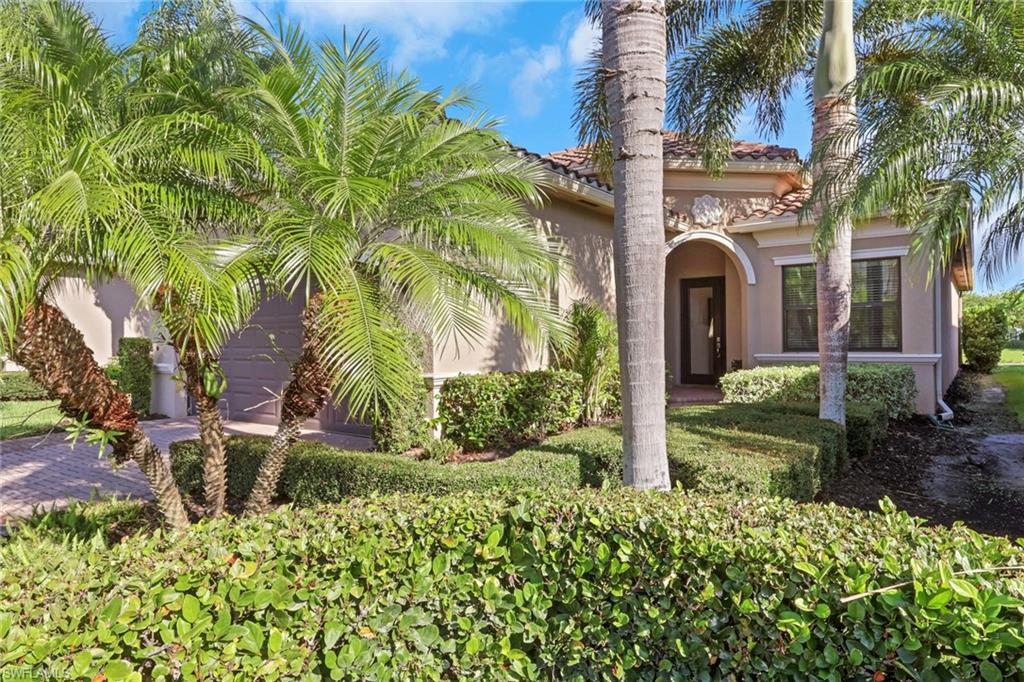4113 Amelia WAY