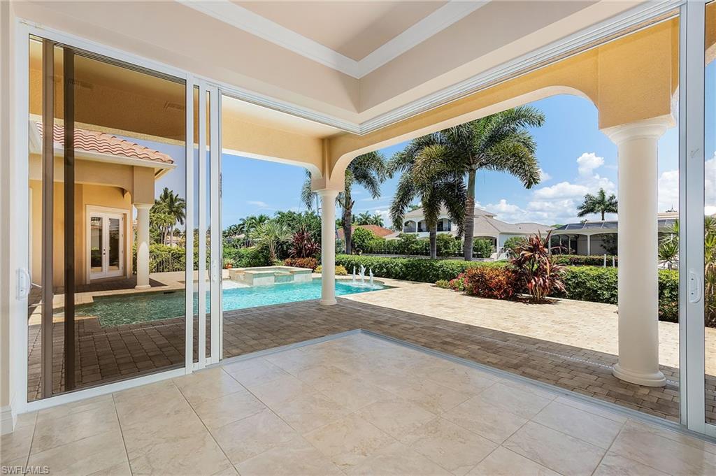 ESTATES - Residential